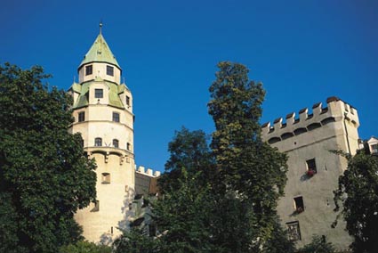 Münzerturm mit Burg Hasegg